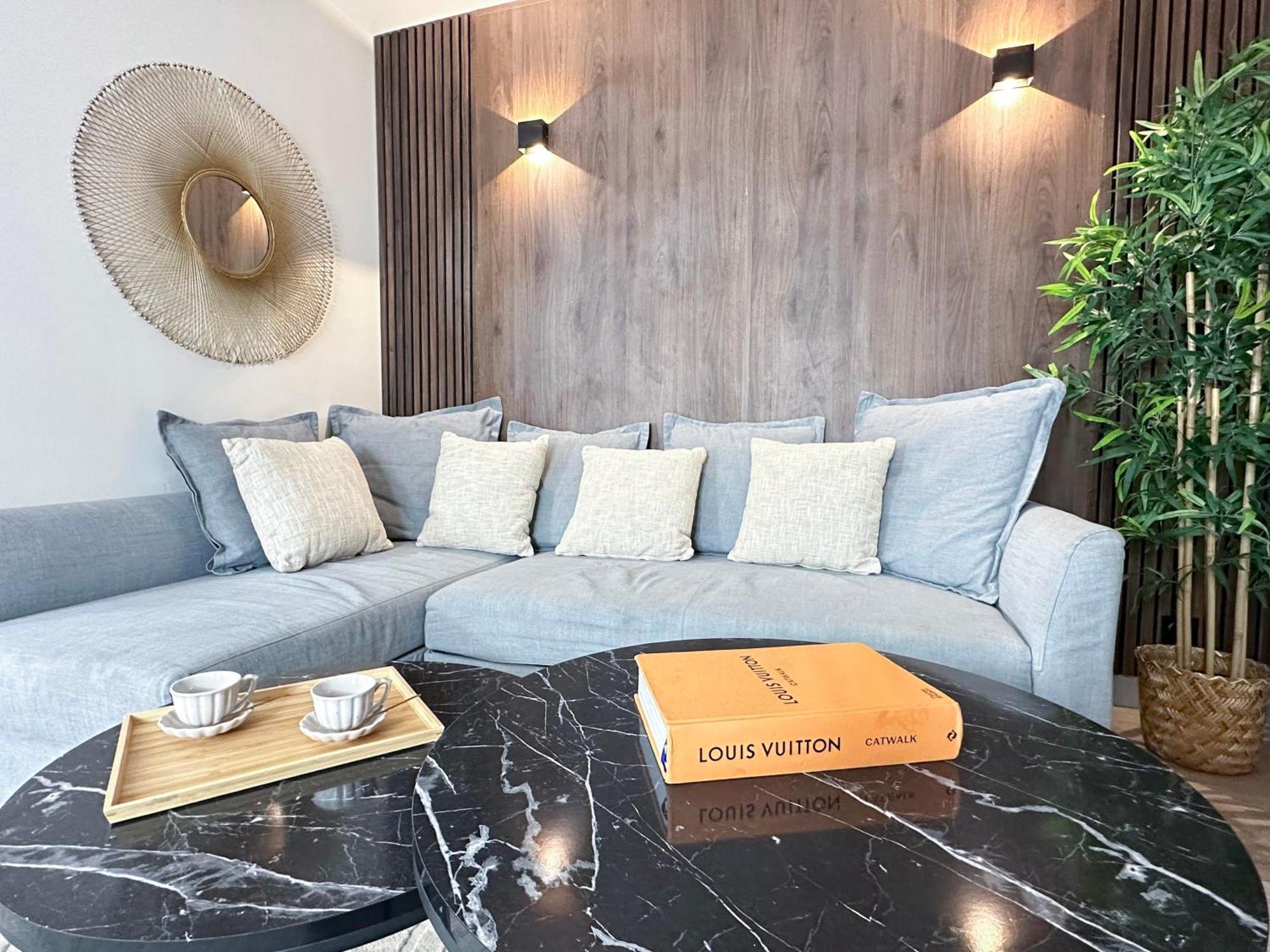 Apartamento Stylish & Chic Duplex Near Eiffel Tower París Exterior foto