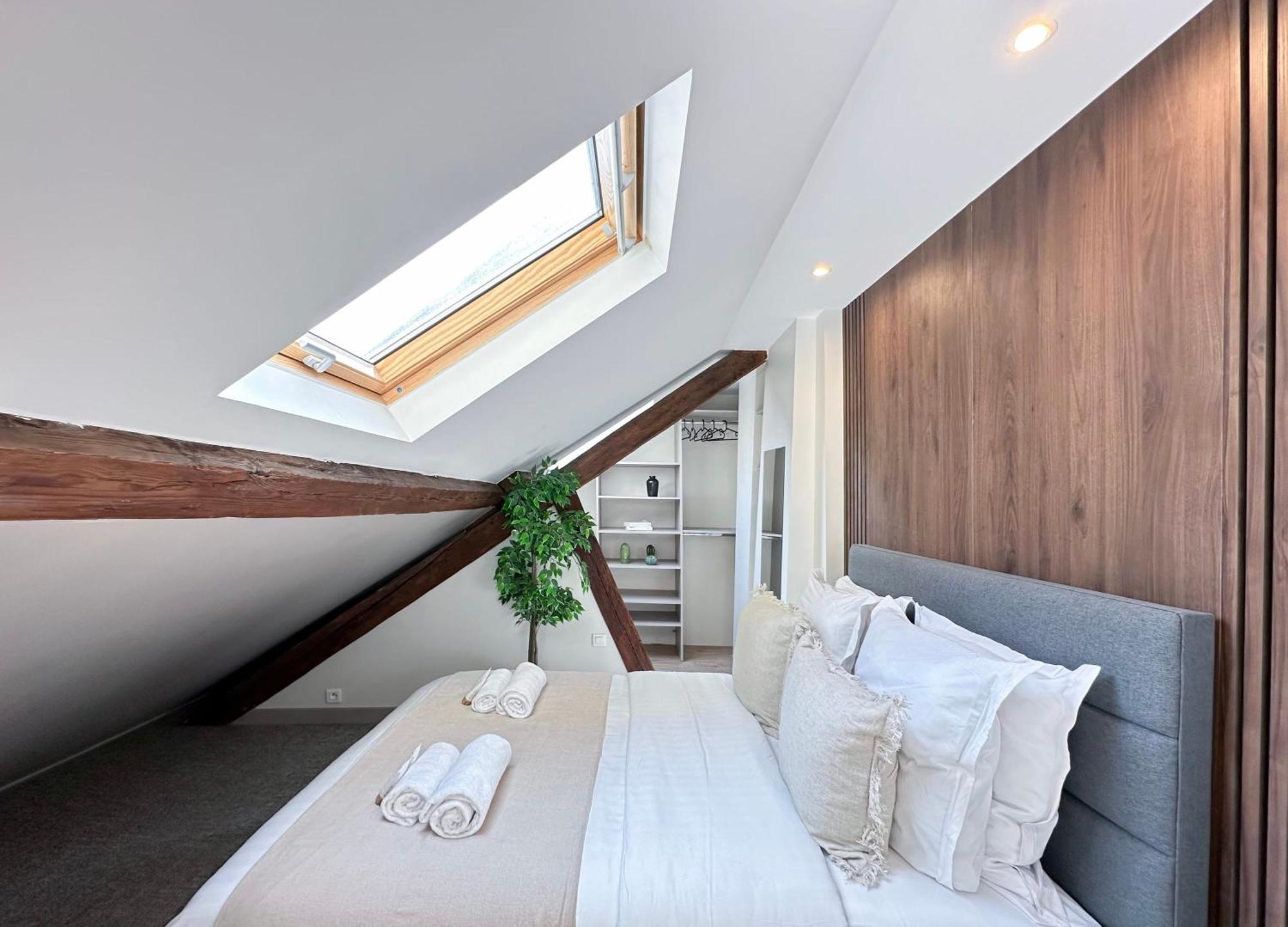 Apartamento Stylish & Chic Duplex Near Eiffel Tower París Exterior foto
