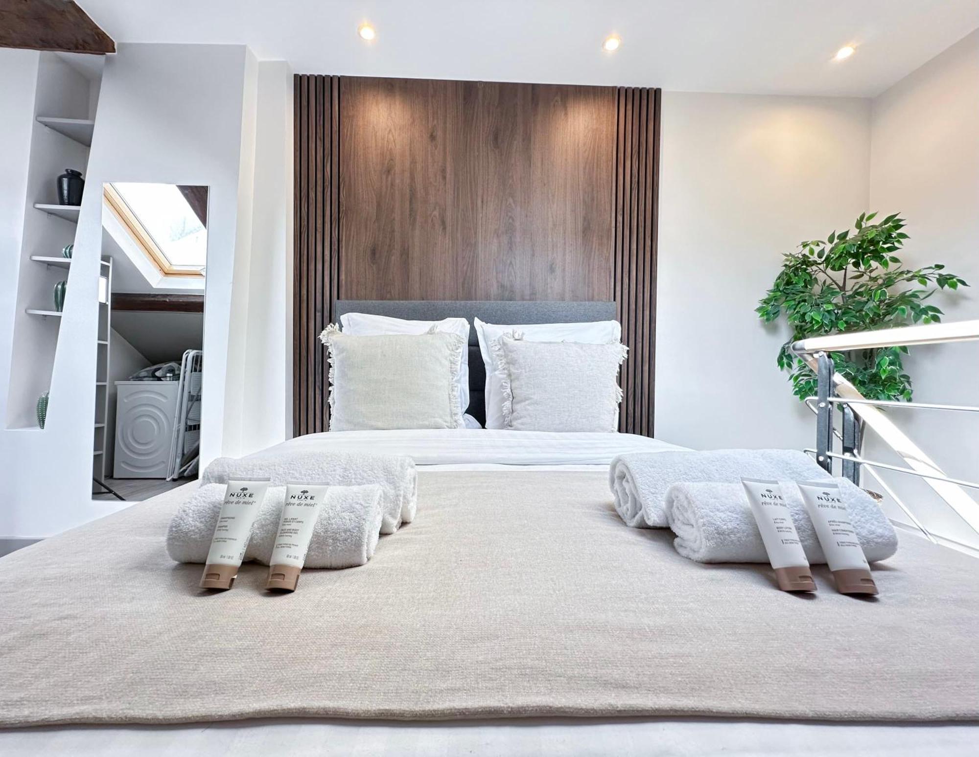 Apartamento Stylish & Chic Duplex Near Eiffel Tower París Exterior foto