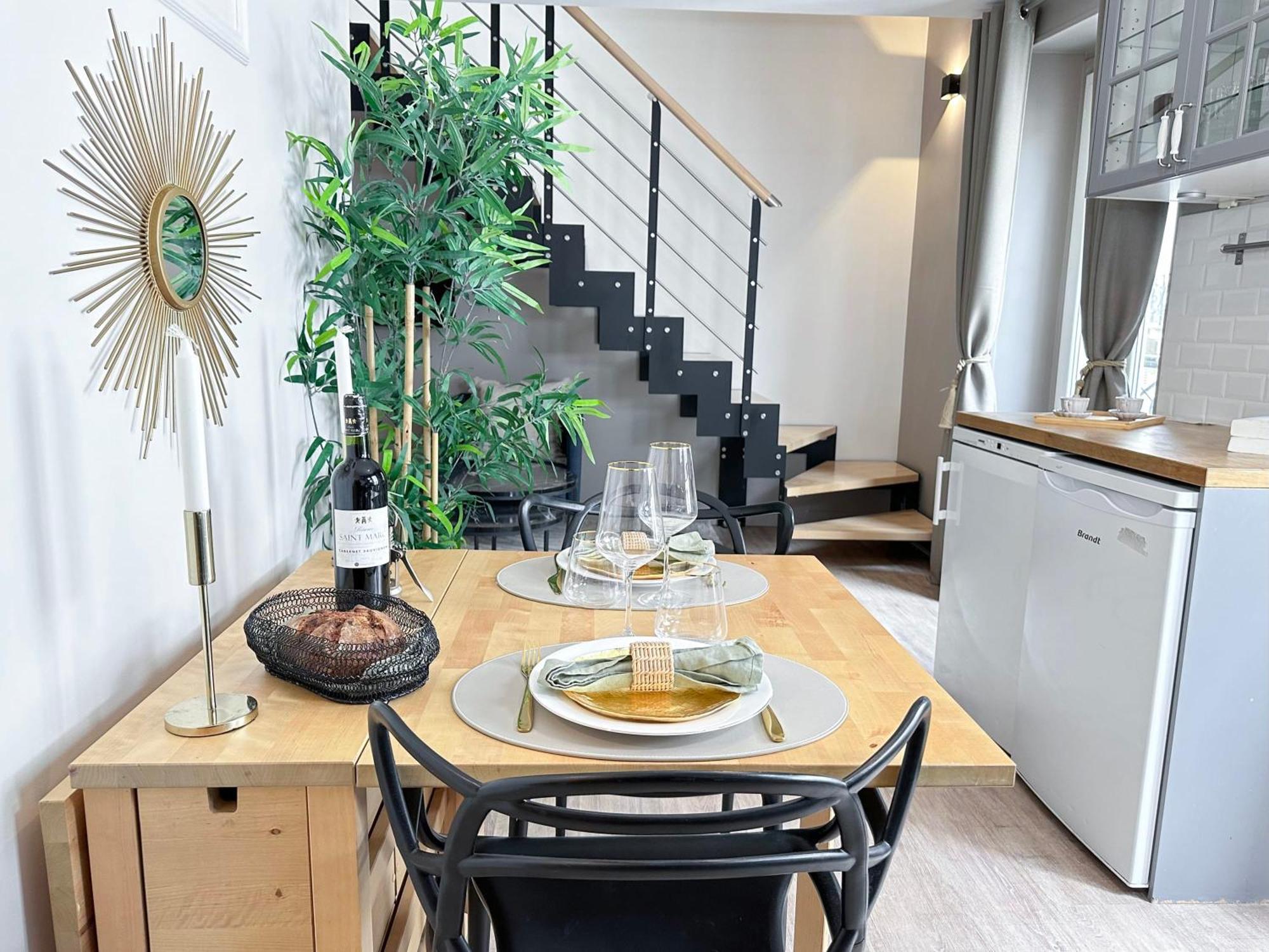 Apartamento Stylish & Chic Duplex Near Eiffel Tower París Exterior foto