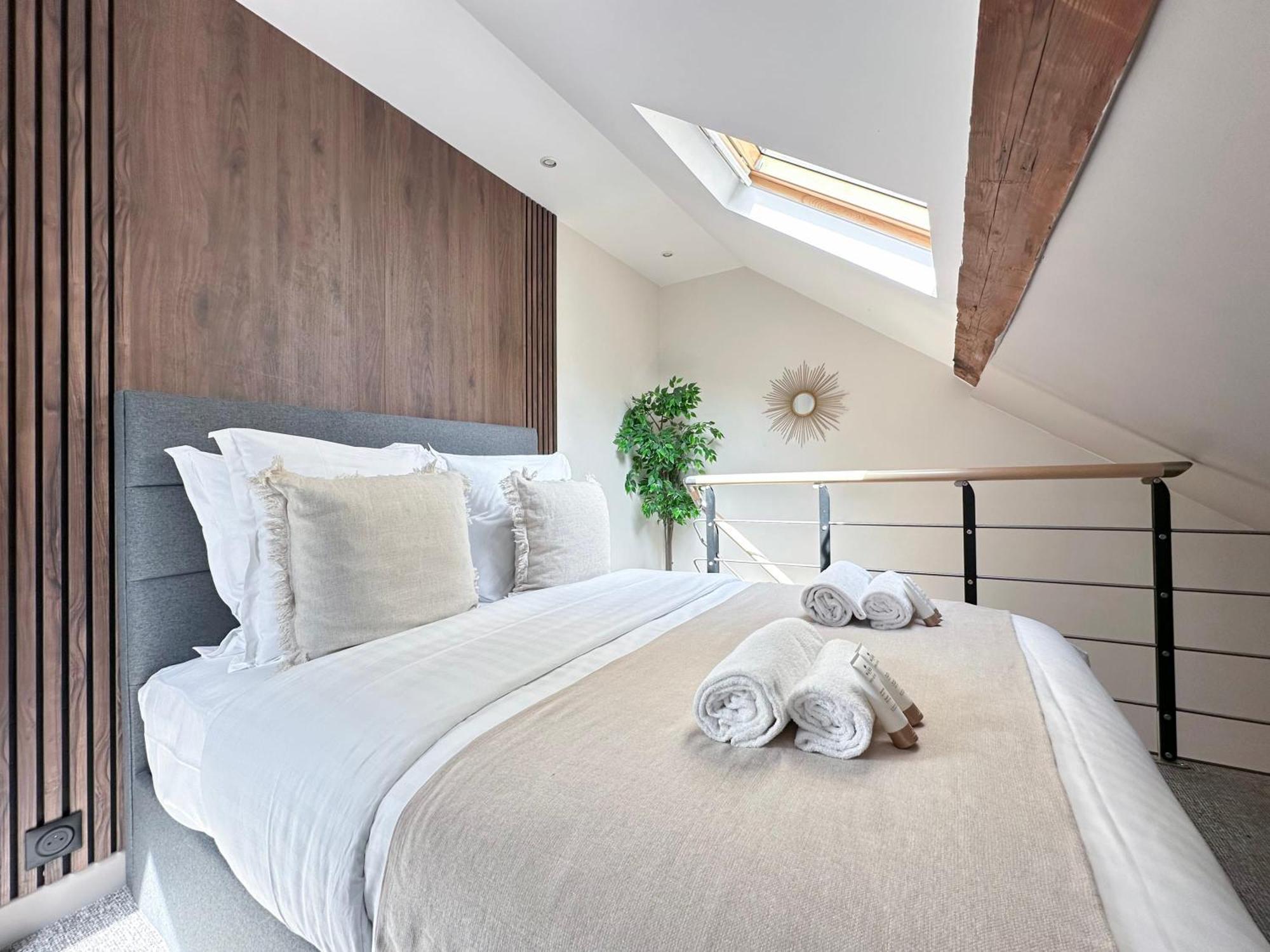 Apartamento Stylish & Chic Duplex Near Eiffel Tower París Exterior foto
